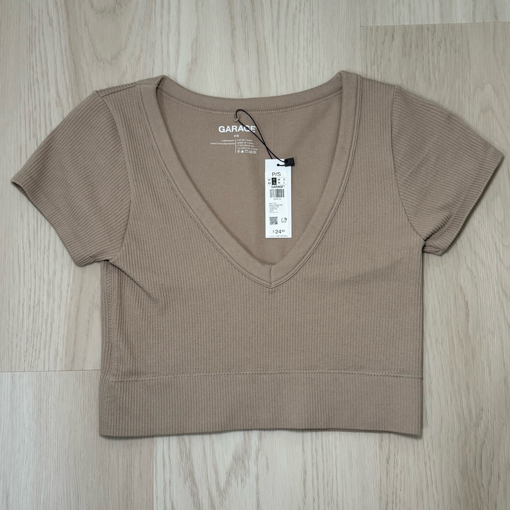 Garage Seamless Crop Top Size Small